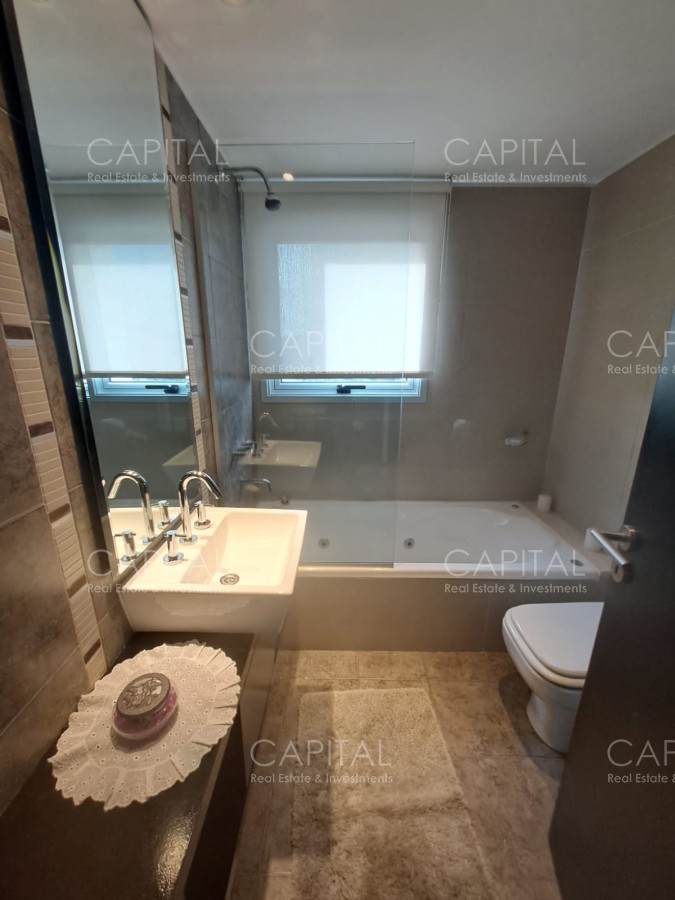 Apartamento ID.39687 - Apartamento en Playa Mansa a la venta 3 Dormitorios con vista