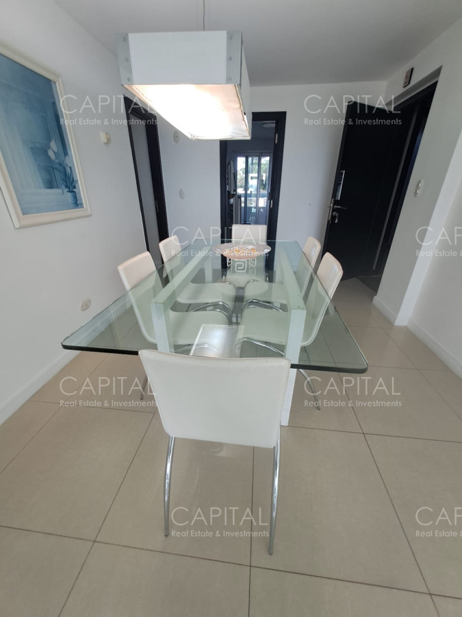 Apartamento ID.39687 - Apartamento en Playa Mansa a la venta 3 Dormitorios con vista