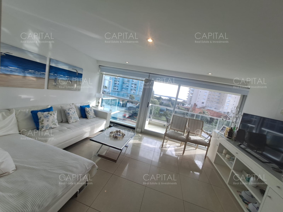Apartamento ID.39687 - Apartamento en Playa Mansa a la venta 3 Dormitorios con vista