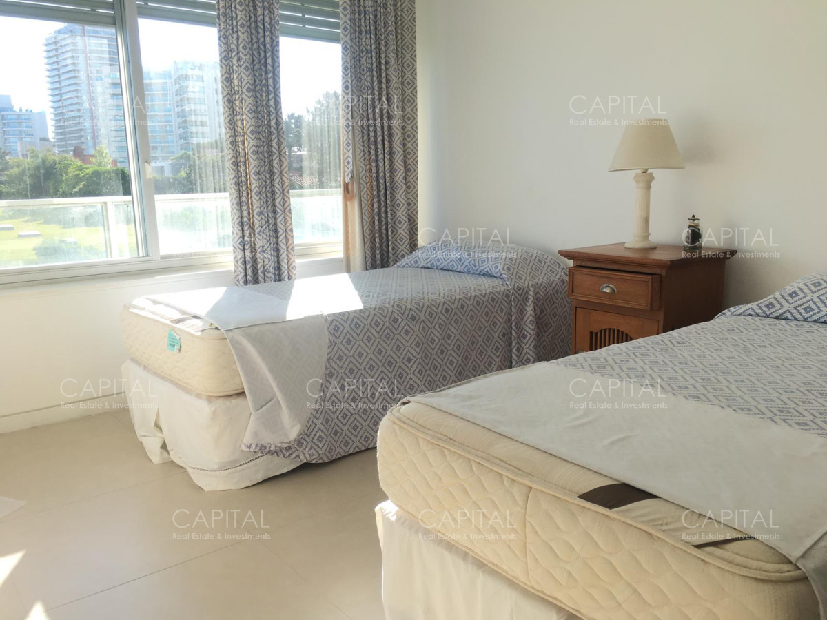 Apartamento ID.33422 - Departamento de 3 dormitorios en Tiburón 1, Punta del Este