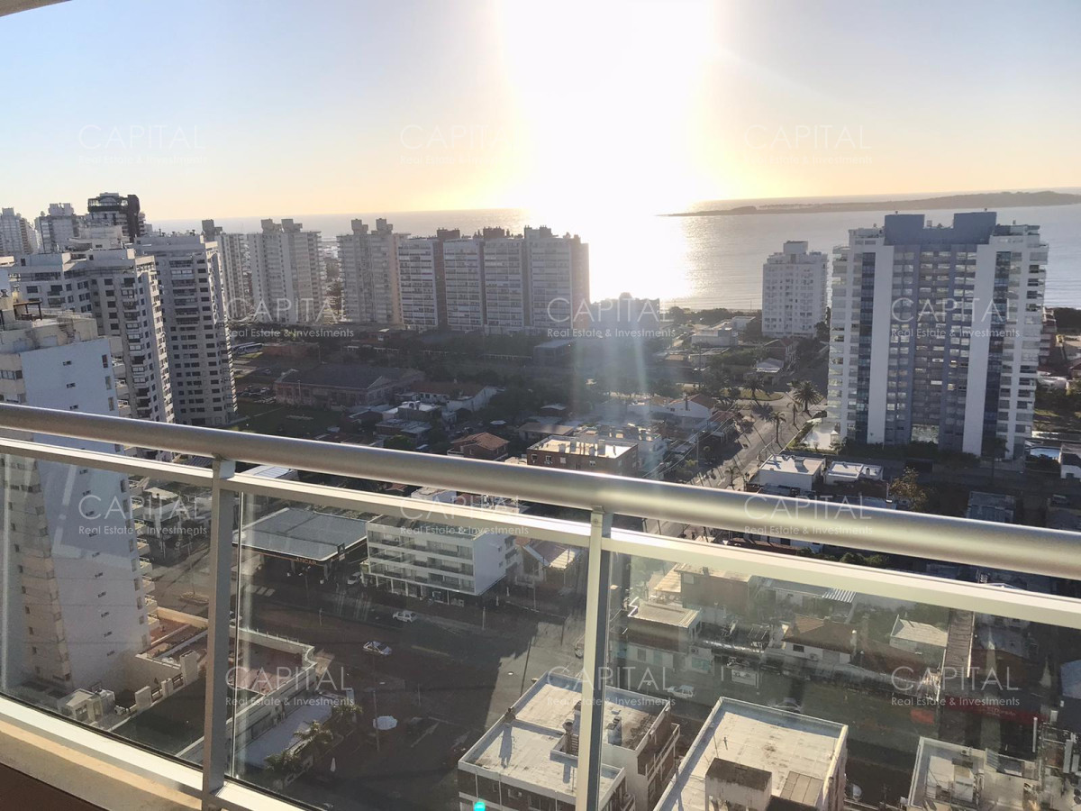 Apartamento ID.39982 - Espectacular departamento, de 3 dormitorios, a la venta en Punta del Este