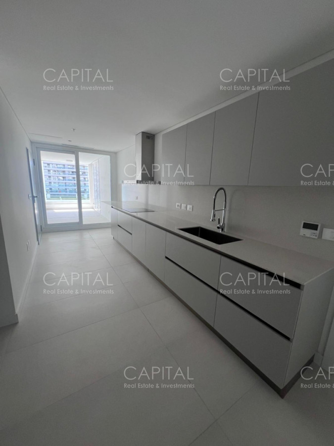 Apartamento ID.39733 - Le Parc IV Punta del EsteDepartamento de 3 dormitorios en venta. Torre Le Parc