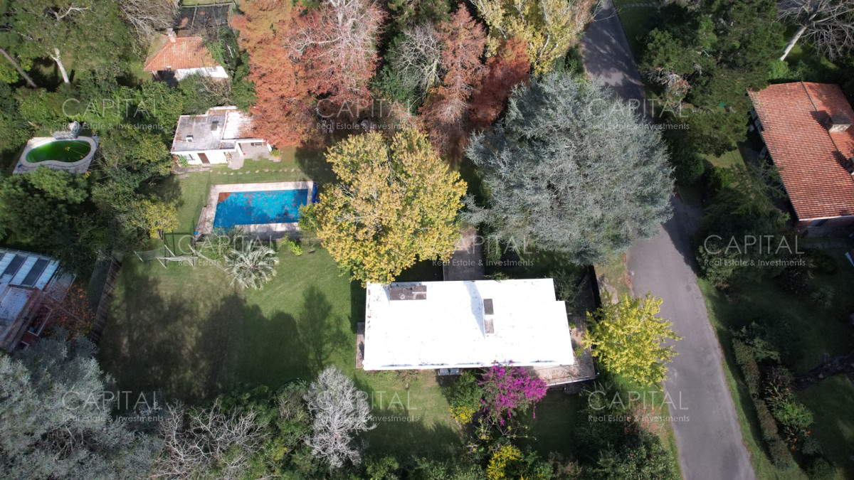 Casa ID.34053 - EXCELENTE OPORTUNIDAD PARA DESARROLLO INMOBILIARIO, PLAYA MANSA, PUNTA DEL ESTE.