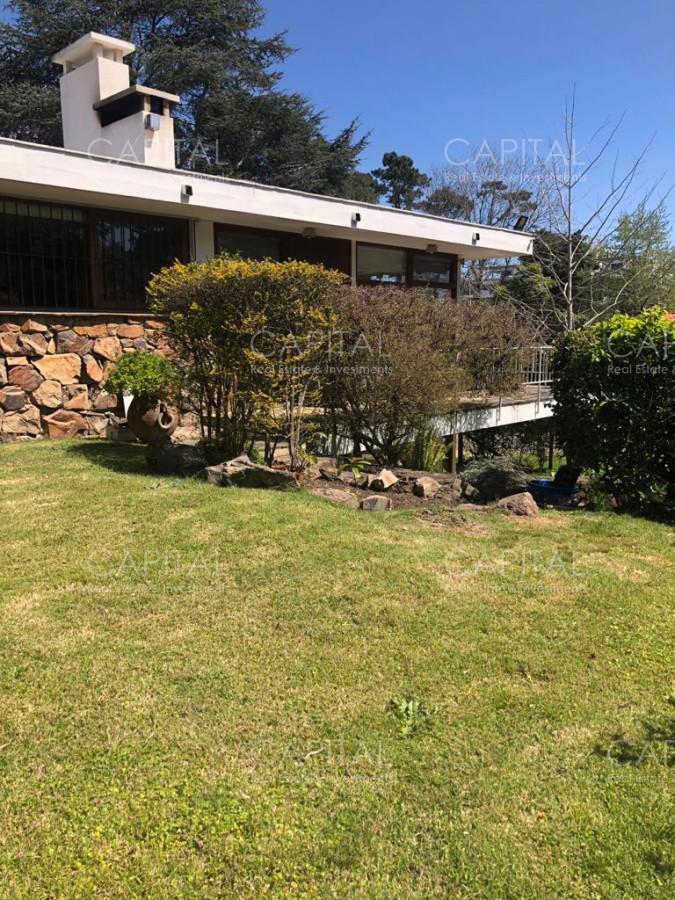 Casa ID.34053 - EXCELENTE OPORTUNIDAD PARA DESARROLLO INMOBILIARIO, PLAYA MANSA, PUNTA DEL ESTE.