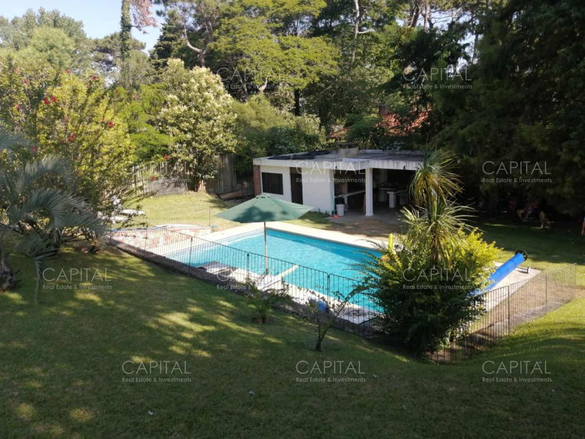 Casa ID.34053 - EXCELENTE OPORTUNIDAD PARA DESARROLLO INMOBILIARIO, PLAYA MANSA, PUNTA DEL ESTE.