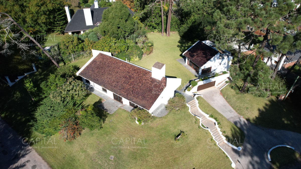 Casa ID.37782 - Casa en venta en Lugano, Punta del este, 3 dormitorios y dependencia