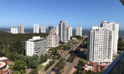Departamento, de 3 dormitorios, a estrenar en Punta del Este