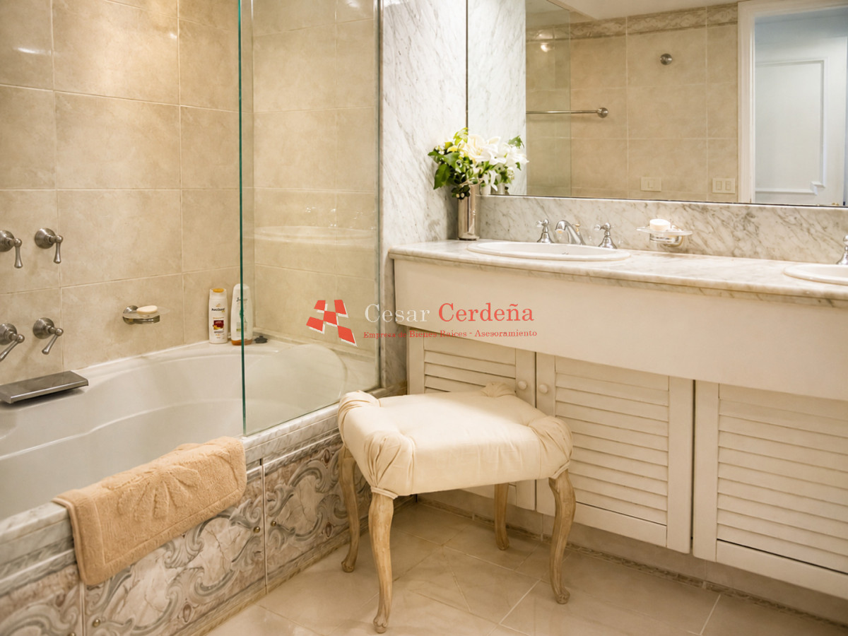 Apartamento ID.1602 - VENTA - Departamento en venta con vista al mar, primera fila mansa