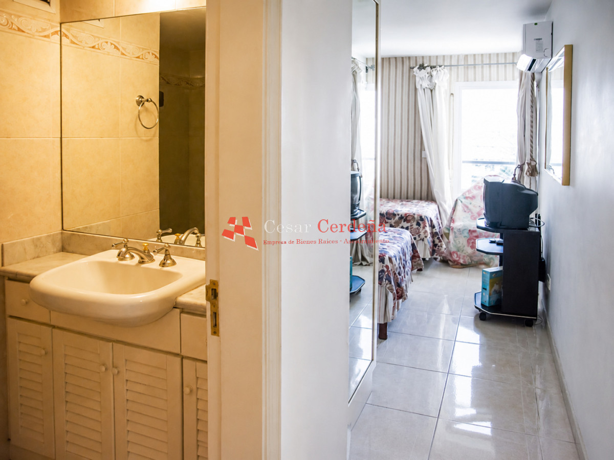 Apartamento ID.1602 - VENTA - Departamento en venta con vista al mar, primera fila mansa
