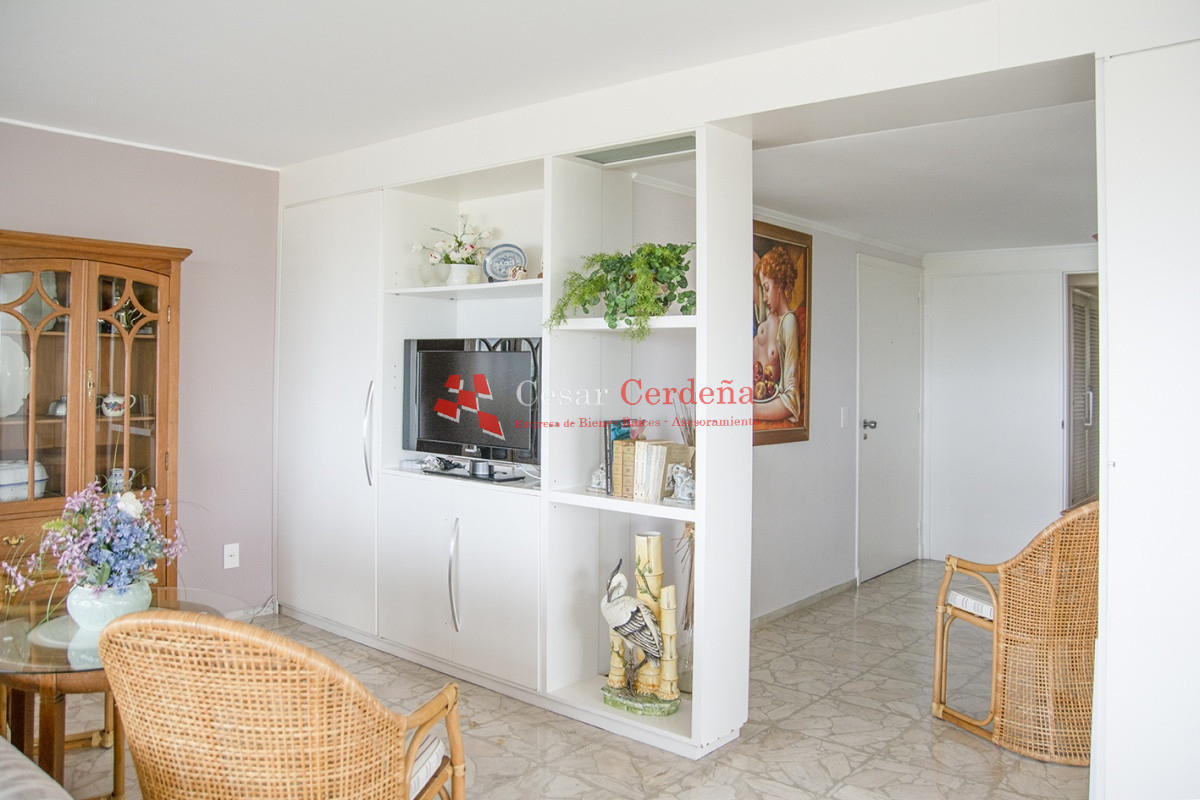 Apartamento ID.1995 - VENTA - Departamento de 3 dormitorios en venta frente al mar, torre emblematica