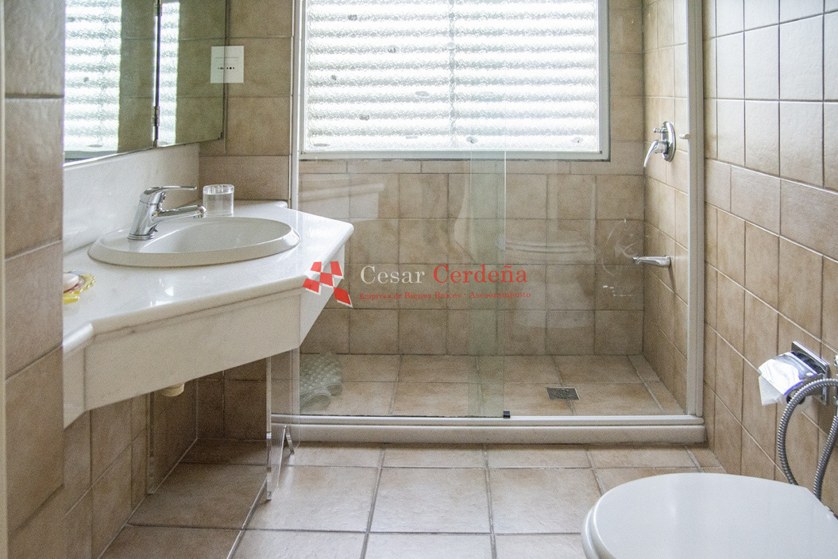 Apartamento ID.1995 - VENTA - Departamento de 3 dormitorios en venta frente al mar, torre emblematica