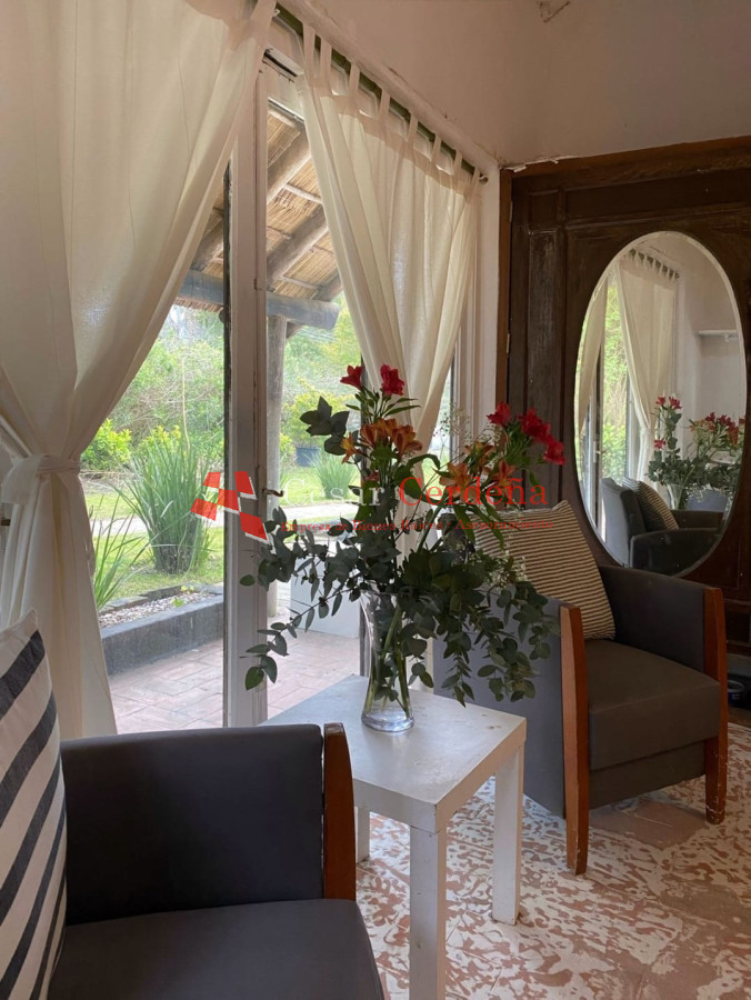 Casa ID.1920 - VENTA - Amplia casa a la venta en Punta del Este de 6 dormitorios en el Tesoro a 200 mts de ruta 10
