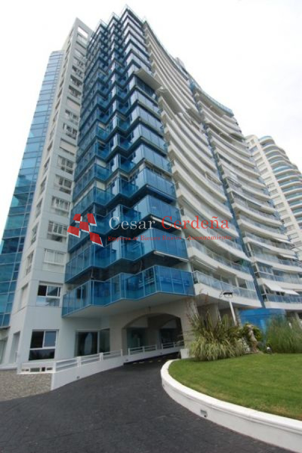 Apartamento ID.1602 - VENTA - Departamento en venta con vista al mar, primera fila mansa