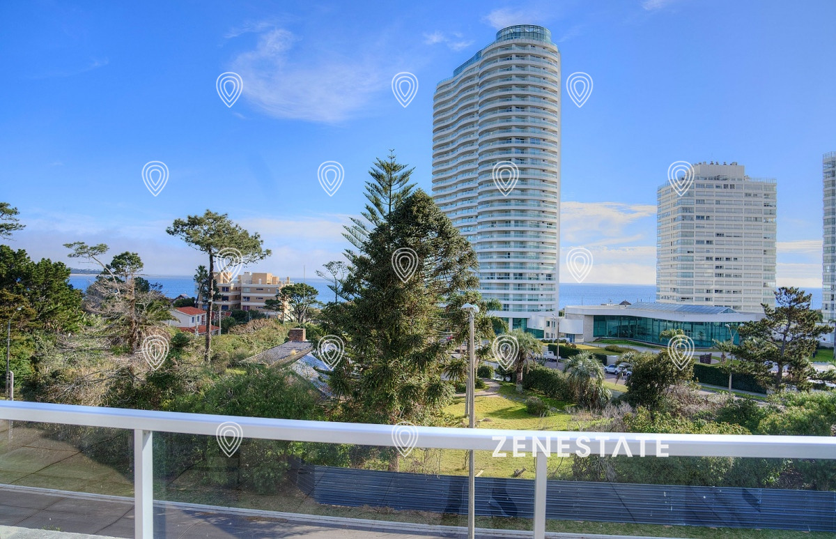 Apartamento en Venta de 3 dormitorios en Playa Mansa , Punta del este - ZEN6690A