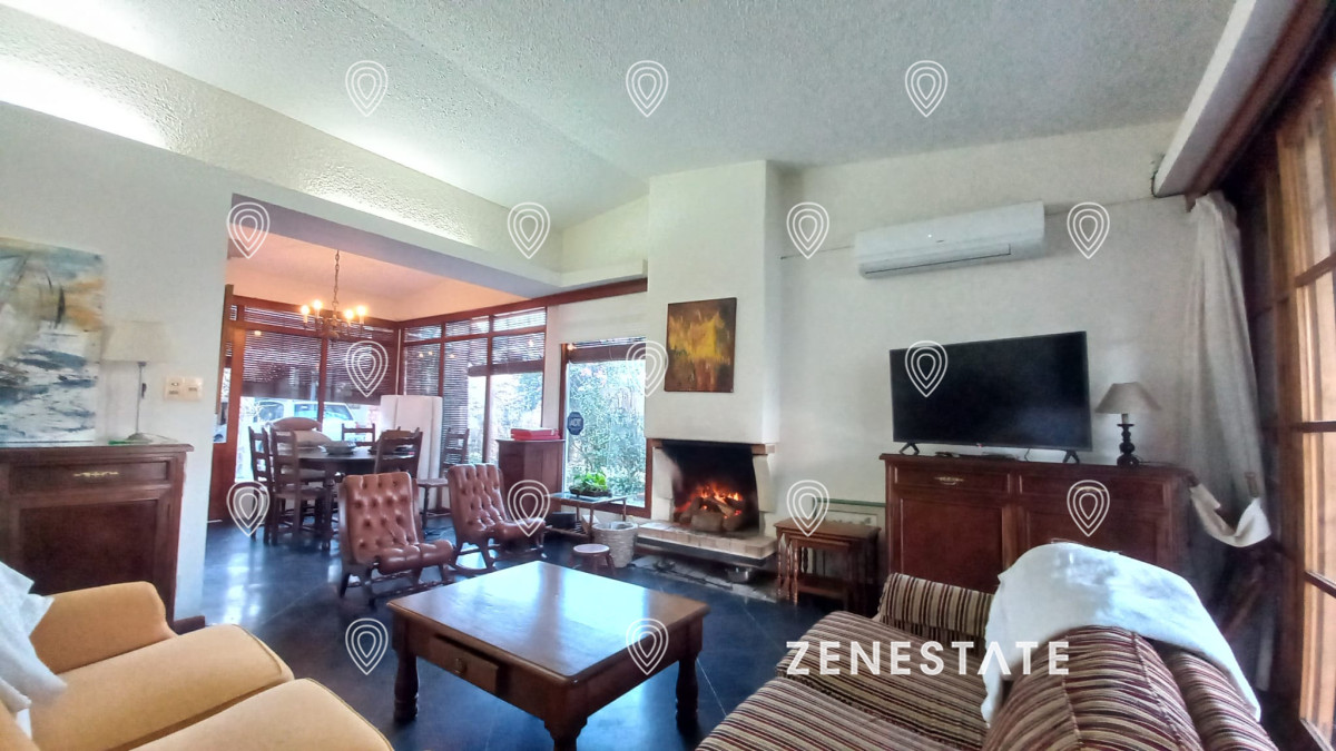 Vende casa de 3 dormitorios (incluye depp), en Parada 4 de Playa Mansa, Punta del Este  - ZEN3982C
