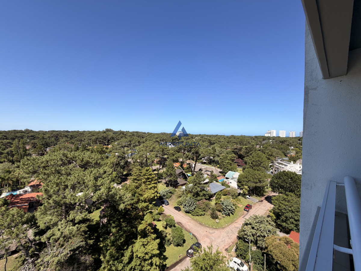 Vende departamento de 2 dormitorios en Punta del Este - AGP9349A