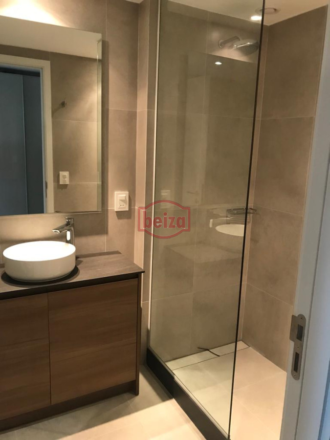 Apartamento ID.166727/Gran-oportunidad,-departamento-frente-al-mar-con-vista-a-la-bahia-en-venta.-Torre-Venetian. - Hermoso apartamento para alquiler frente al mar, Torre Venetian