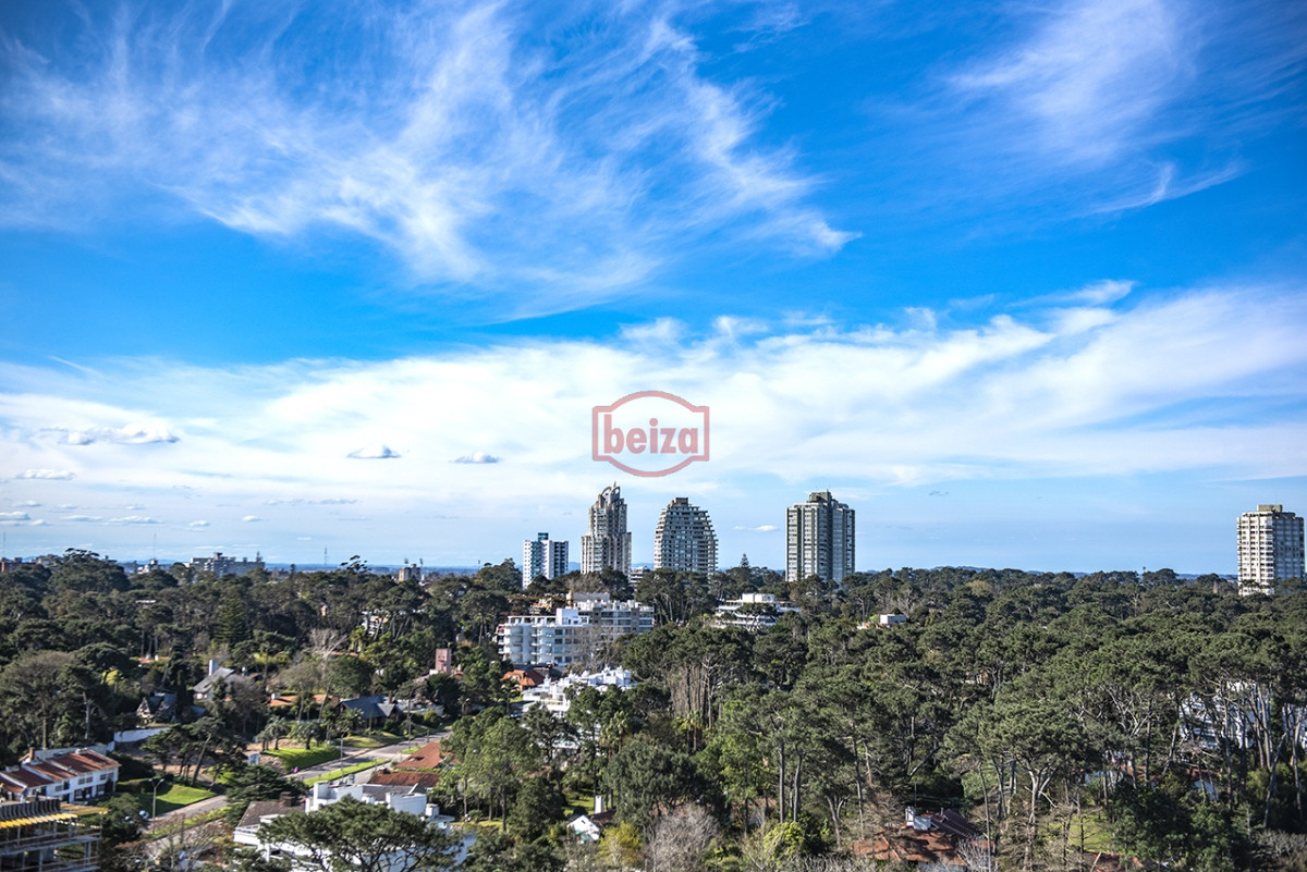 Apartamento ID.166725/Penthouse-en-VENTA,-3-dormitorios-en-suite- -Dependencia,-vista-180°. - VENETIAN, PRIMERA FILA PLAYA MANSA , PUNTA DEL ESTE, FRENTE AL MAR