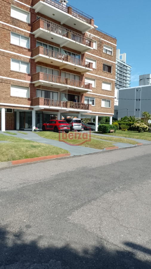 Apartamento ID.167025/A-30-MTS-DEL-PUERTO-!!!!-- - Apartamento en Venta de 1 dormitorio Punta del este , Playa Brava 