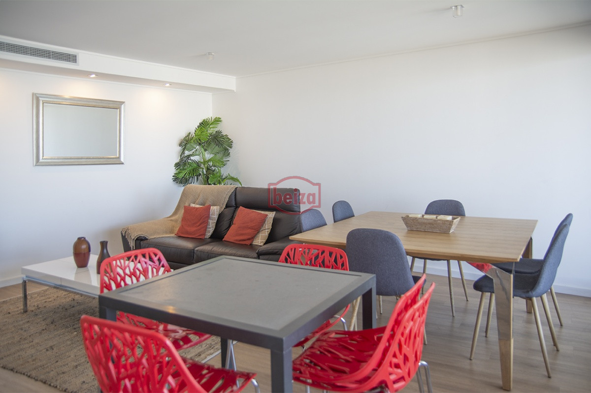 Apartamento ID.166401/En-venta,-departamento-en-primera-linea-de-playa-brava - Venta de departamento de 2 dormitorios.