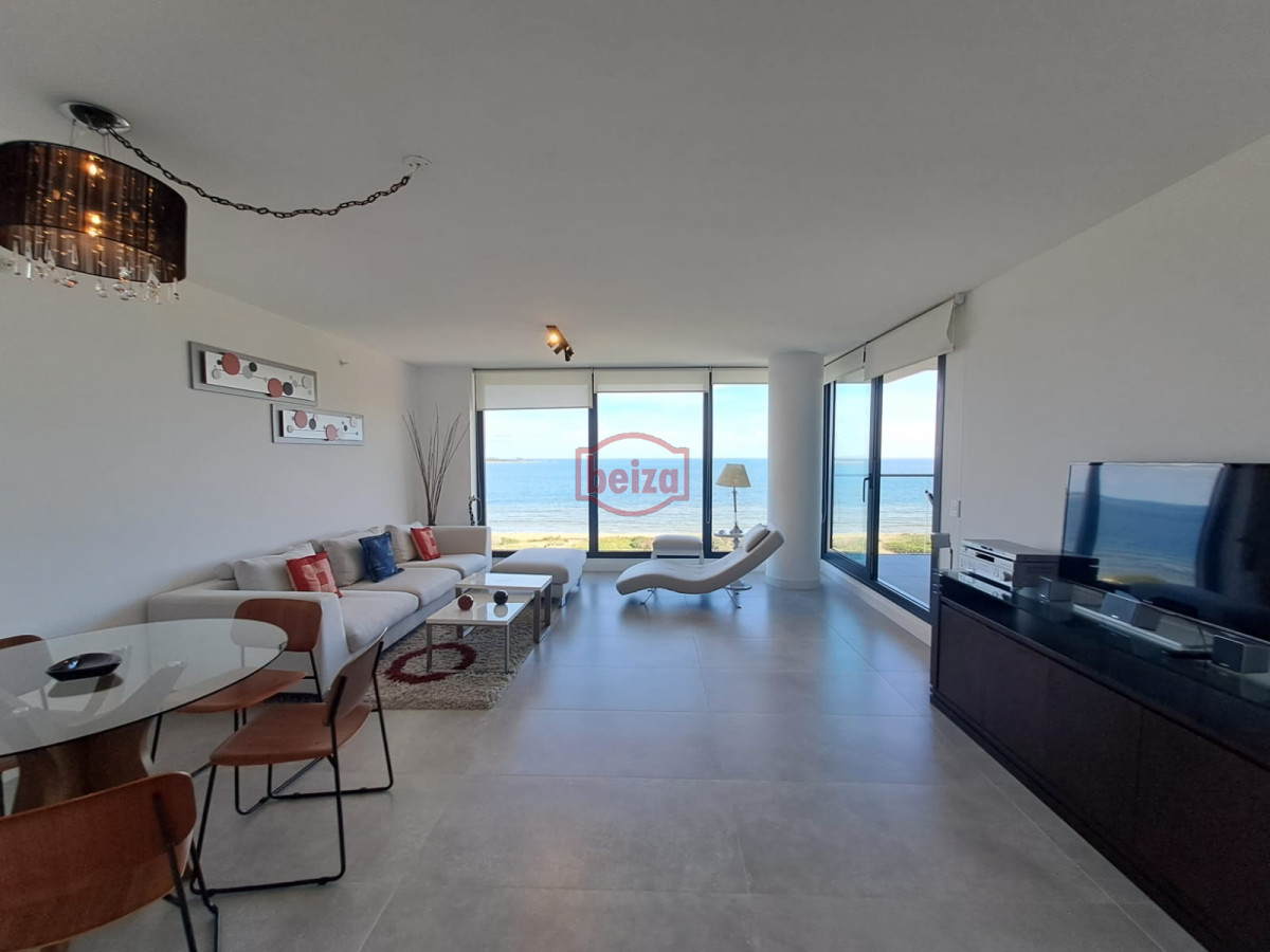 Apartamento ID.166724/Venta-de-Penthouse-3-DORMITORIOS-con-vista-al-mar - Gran oportunidad, departamento frente al mar con vista a la bahia en venta. Torre Venetian.