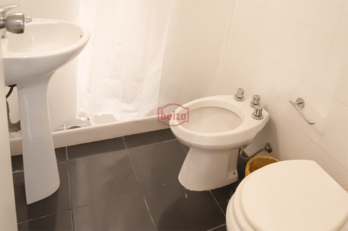Apartamento ID.165272/Oportunidad-imperdible,-hermoso-departamento-de-2-dormitorios-en-Punta-del-Este- - Gran Oportunidad de venta, en la zona del Puerto de Punta del Este.