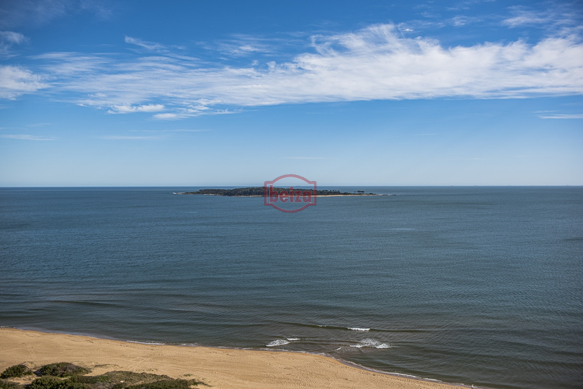 Apartamento ID.166725/Penthouse-en-VENTA,-3-dormitorios-en-suite- -Dependencia,-vista-180°. - VENETIAN, PRIMERA FILA PLAYA MANSA , PUNTA DEL ESTE, FRENTE AL MAR