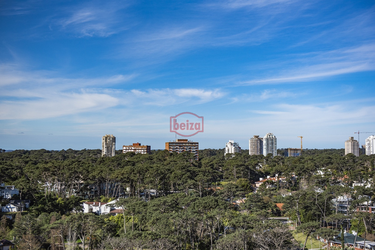 Apartamento ID.166725/Penthouse-en-VENTA,-3-dormitorios-en-suite- -Dependencia,-vista-180°. - VENETIAN, PRIMERA FILA PLAYA MANSA , PUNTA DEL ESTE, FRENTE AL MAR