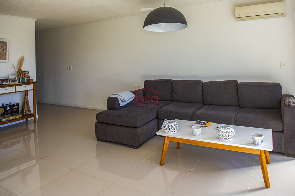Apartamento ID.166254/Vende-departamento-de-1-dormitorio-y-medio-en-Roosevelt-,-Punta-del-Este- - Apartamento en venta en Avenue Roosevelt, 2 dormitorios, bajos gastos comunes 