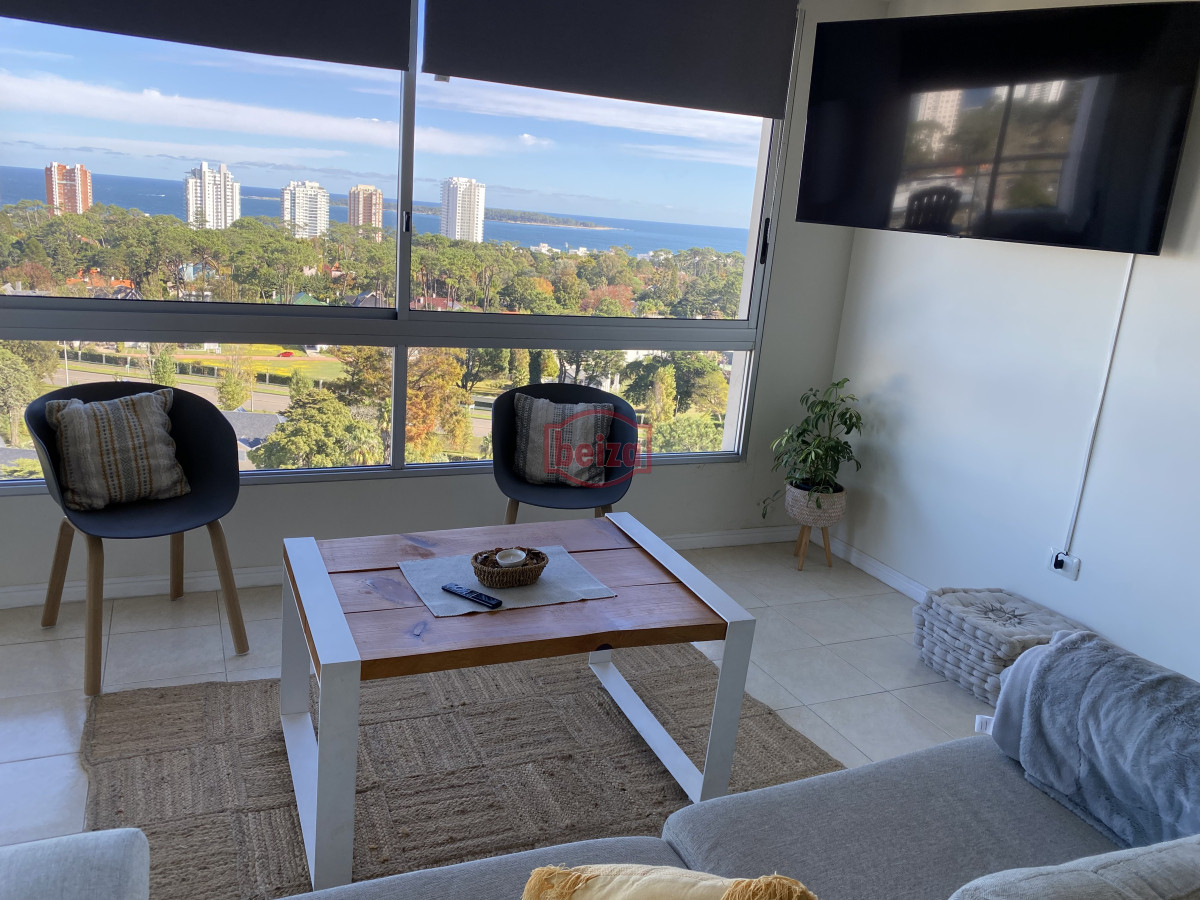 Apartamento ID.165643/APTO.-PISO-ALTO-EXCELENTE-TORRE-ROOSEVELT-CENTER- - Espectacular apartamento en el corazón de punta del este