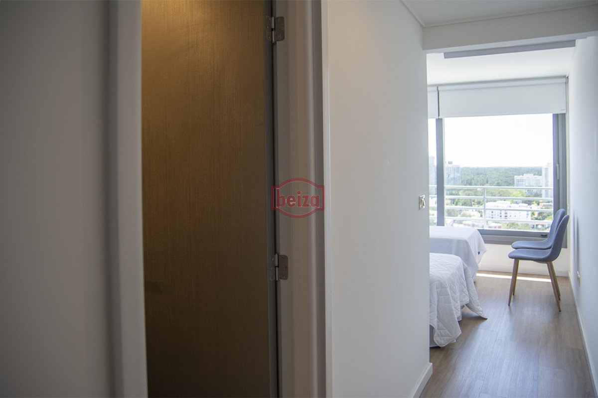 Apartamento ID.166401/En-venta,-departamento-en-primera-linea-de-playa-brava - Venta de departamento de 2 dormitorios.