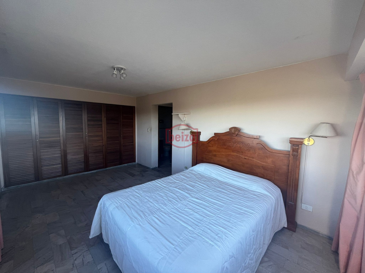 Apartamento ID.164892/A-estrenar,-dos-dormitorios-2-baños-en-Shopping - VENDE APARTAMENTO DE 3 DORMITORIOS EN TORRE DE CATEGORÍA, EDIFICIO ROOSEVELT CENTER, PUNTA DEL ESTE.