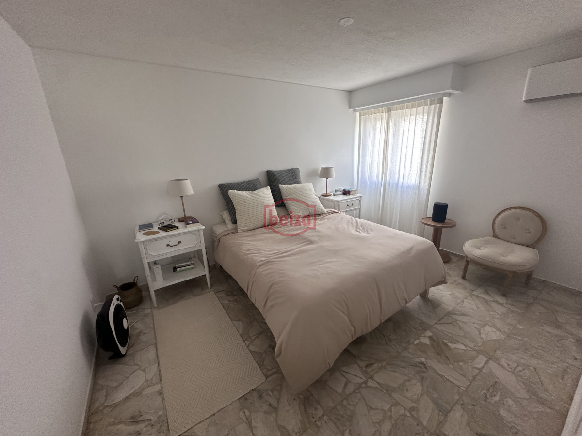 Apartamento ID.166823/Roosevelt-3-dormitorios-con-hermosa-vista. - Frente al Mar,  2 dormitorios RECICLADO, Punta del Este