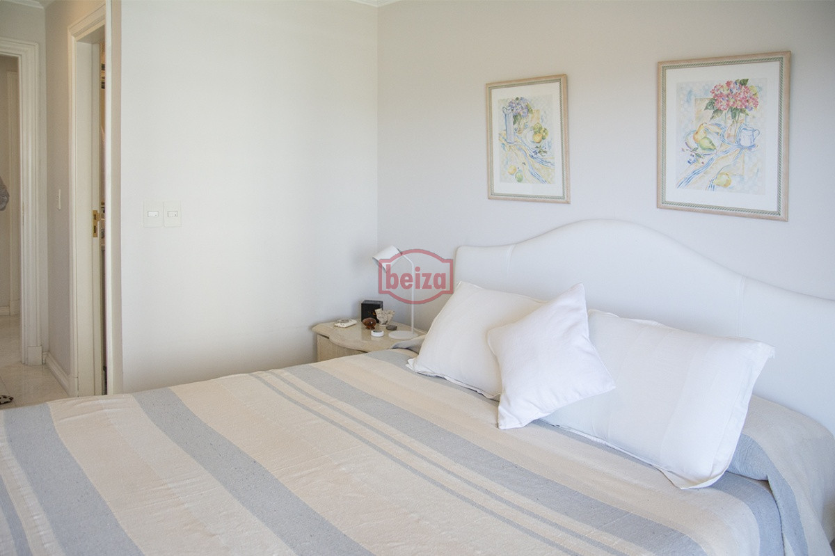 Apartamento ID.165451/apartamento-en-venta-y-alquiler-en-playa-mansa - Departamento de 3 dormitorios en Punta del Este