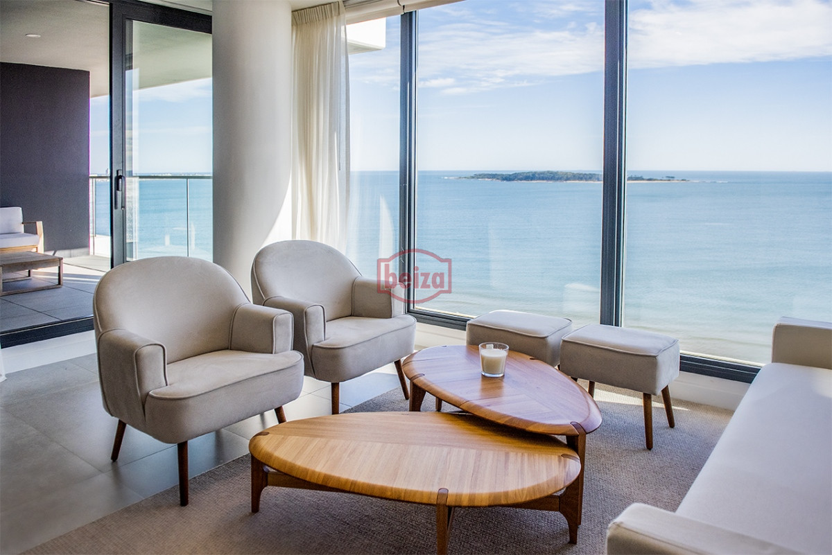 Apartamento ID.166725/Penthouse-en-VENTA,-3-dormitorios-en-suite- -Dependencia,-vista-180°. - VENETIAN, PRIMERA FILA PLAYA MANSA , PUNTA DEL ESTE, FRENTE AL MAR
