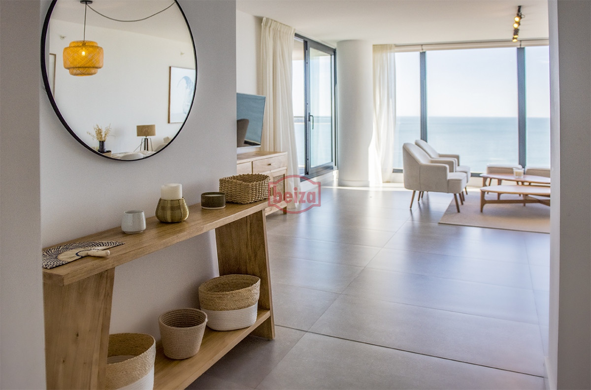 Apartamento ID.166725/Penthouse-en-VENTA,-3-dormitorios-en-suite- -Dependencia,-vista-180°. - VENETIAN, PRIMERA FILA PLAYA MANSA , PUNTA DEL ESTE, FRENTE AL MAR