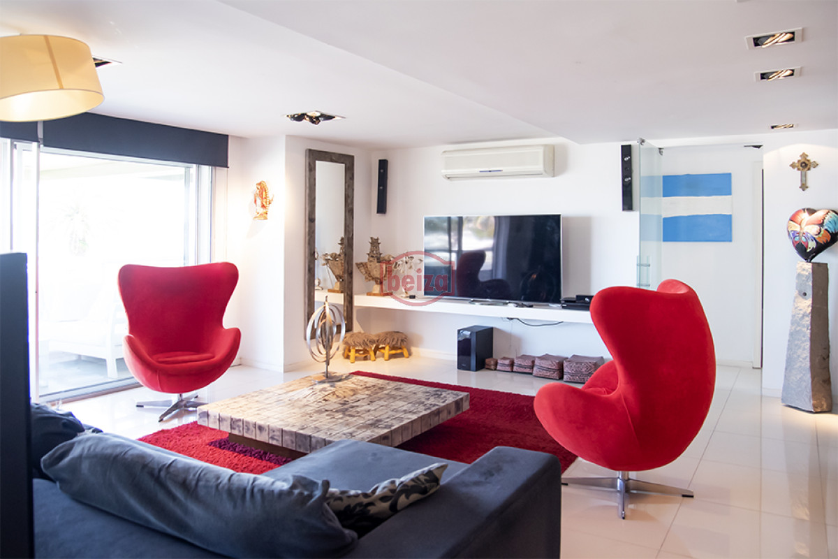 Apartamento ID.165272/Oportunidad-imperdible,-hermoso-departamento-de-2-dormitorios-en-Punta-del-Este- - Gran Oportunidad de venta, en la zona del Puerto de Punta del Este.