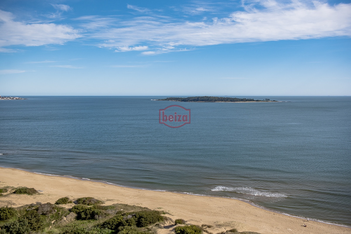 Apartamento ID.166725/Penthouse-en-VENTA,-3-dormitorios-en-suite- -Dependencia,-vista-180°. - VENETIAN, PRIMERA FILA PLAYA MANSA , PUNTA DEL ESTE, FRENTE AL MAR