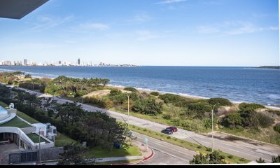 Gran oportunidad, departamento frente al mar con vista a la bahia en venta. Torre Venetian.
