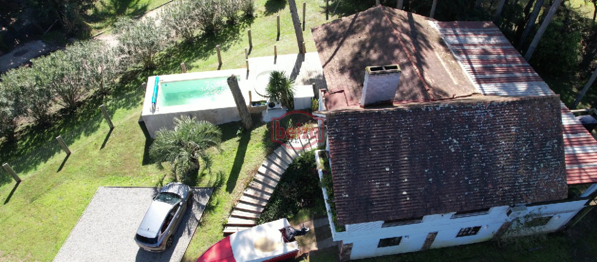 Casa ID.167190/En-venta-casa-de-3-dormitorios-en-Mansa,-Punta-del-Este-con-piscina- - Casa en Venta de 5 dormitorios en San Rafael , Punta del este 