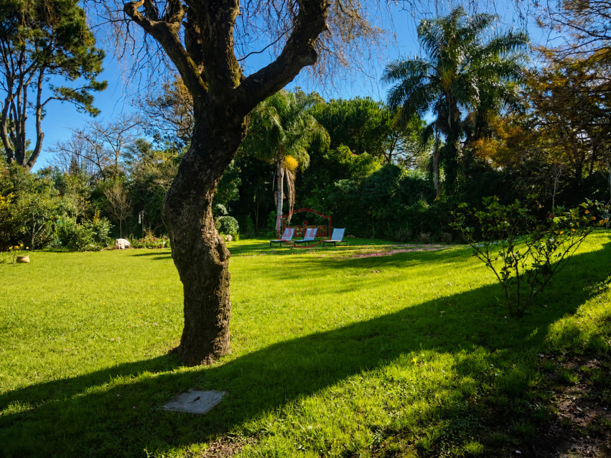 Casa ID.167183/Venta.-Playa-Mansa.-3-Dormitorios.-Excelente-calidad-constructiva. - En venta casa de 3 dormitorios