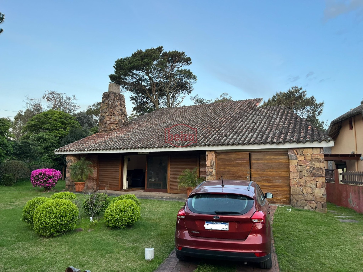 Casa ID.166431/Casa-en-Venta,-Rincón-del-Indio,-Punta-del-este. - Vende casa de 3 dormitorios en Pinares, Punta del Este 