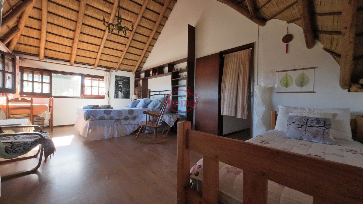 Casa ID.165206/59894443339 - Hermosa casa con construcción tradicional en zona privilegiada