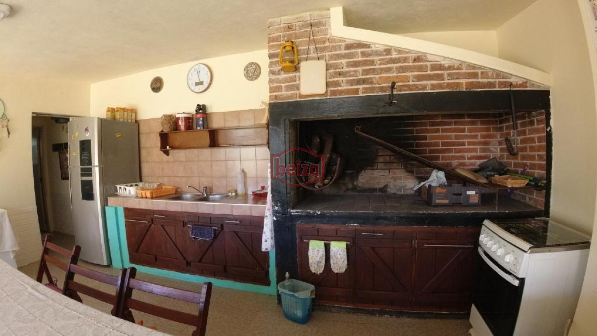 Casa ID.165206/59894443339 - Hermosa casa con construcción tradicional en zona privilegiada
