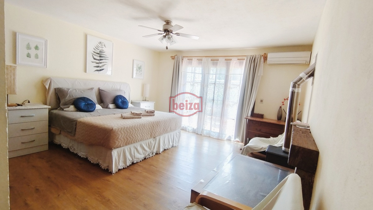 Casa ID.165206/59894443339 - Hermosa casa con construcción tradicional en zona privilegiada