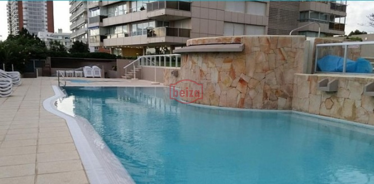 Apartamento ID.166150/Imperiale-II--3-dormitorios-en-suite(planta-central) - Vende excelente departamento 3 dormitorios en Tunquelen , Playa Mansa, Punta del este