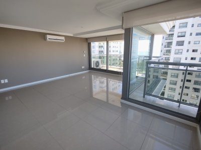 Departamento de 2 dormitorios, en el complejo Torre Imperial - NDM1829A