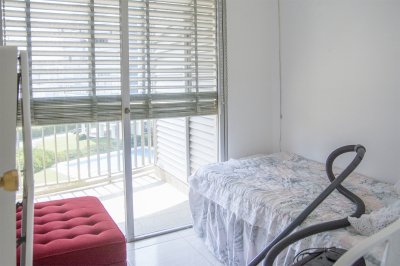 Oportunidad imperdible en primera linea a la brava, hermoso departamento. - NDM14950A