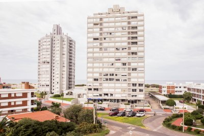 Onix Punta Del Este, departamento de 3 dormitorios en venta - NDM8325A