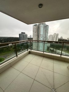 Vende apartamento de 2 dormitorios en Roosevelt, Punta del Este 